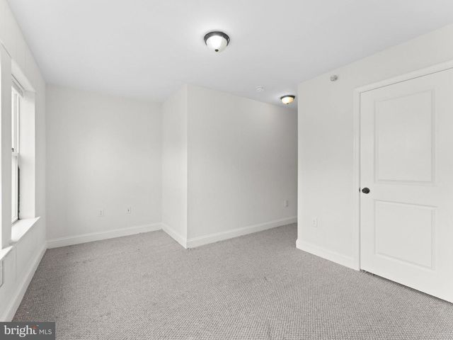 1910 N GRATZ ST, Philadelphia, PA 19121