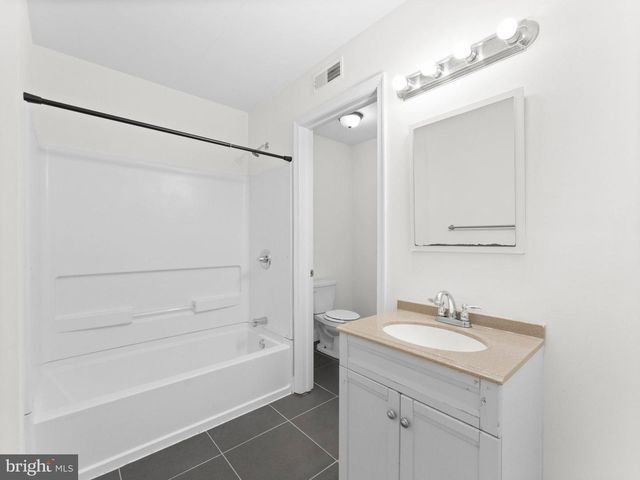 1910 N GRATZ ST, Philadelphia, PA 19121