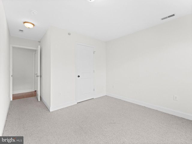 1910 N GRATZ ST, Philadelphia, PA 19121