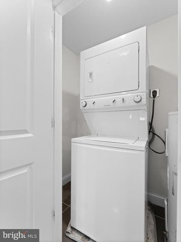 1910 N GRATZ ST, Philadelphia, PA 19121