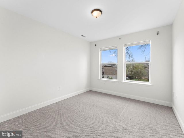 1910 N GRATZ ST, Philadelphia, PA 19121