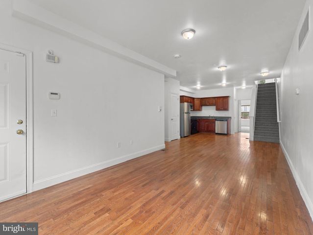1910 N GRATZ ST, Philadelphia, PA 19121