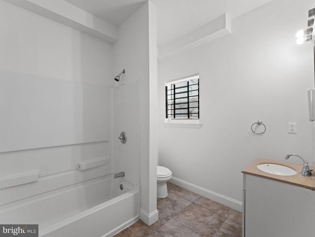 1910 N GRATZ ST, Philadelphia, PA 19121