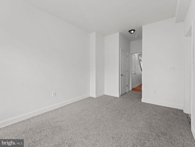 1910 N GRATZ ST, Philadelphia, PA 19121