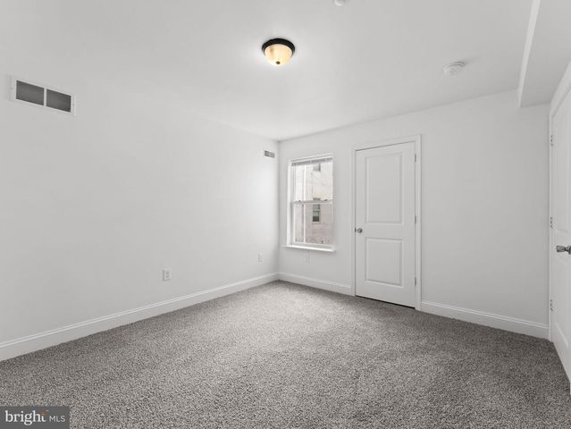 1910 N GRATZ ST, Philadelphia, PA 19121