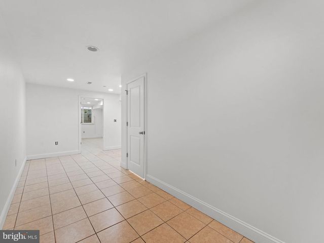 1910 N GRATZ ST, Philadelphia, PA 19121