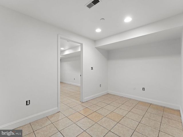 1910 N GRATZ ST, Philadelphia, PA 19121