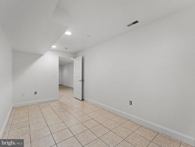 1910 N GRATZ ST, Philadelphia, PA 19121