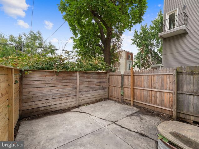 1910 N GRATZ ST, Philadelphia, PA 19121