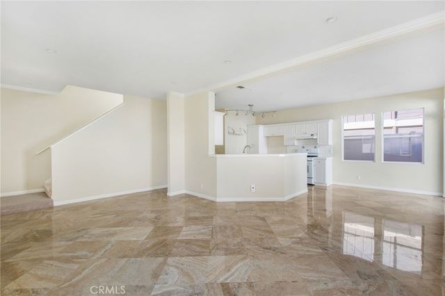 162 B Rochester, Costa Mesa, CA 92627