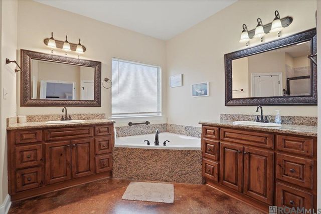 40158 Olde Mill Ln, Ponchatoula, LA 70454