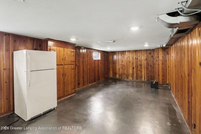 1814 Sunnyside Avenue, Lansing, MI 48910