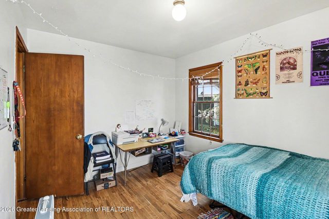 1814 Sunnyside Avenue, Lansing, MI 48910