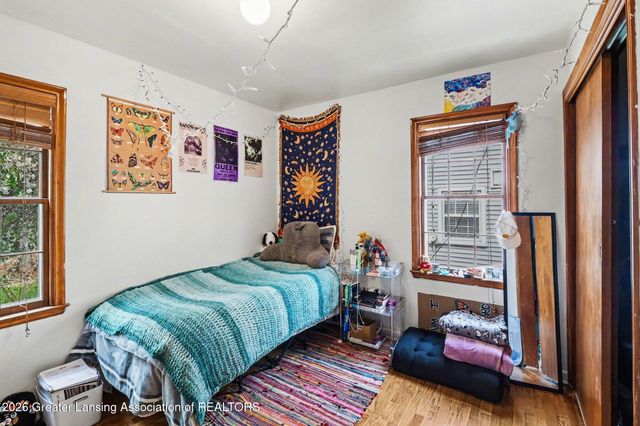 1814 Sunnyside Avenue, Lansing, MI 48910