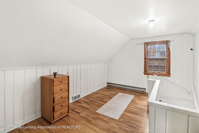 1814 Sunnyside Avenue, Lansing, MI 48910