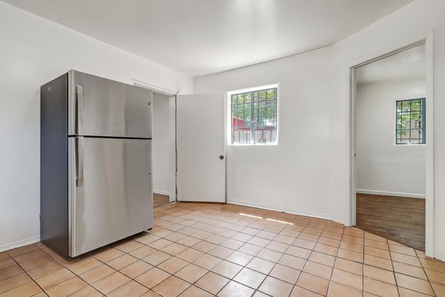 2560 Mervosh Avenue SW, Albuquerque, NM 87105