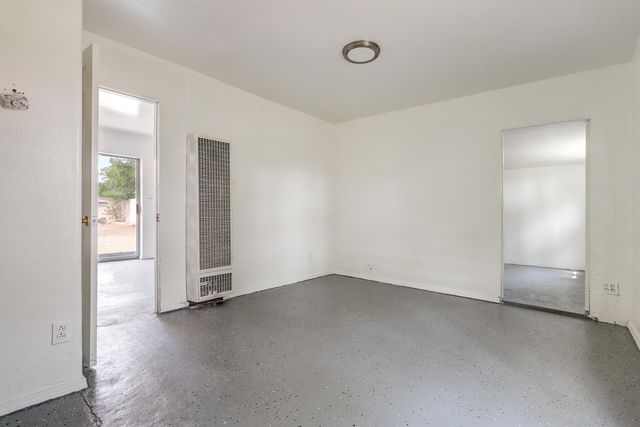 2560 Mervosh Avenue SW, Albuquerque, NM 87105