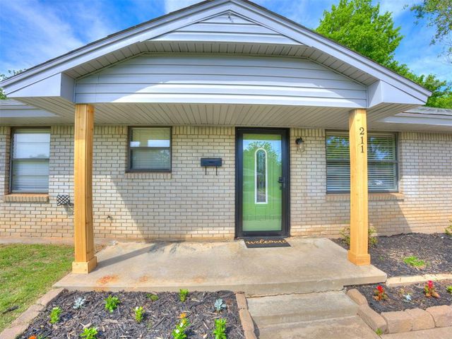 211 S Bristow Street, Moore, OK 73160