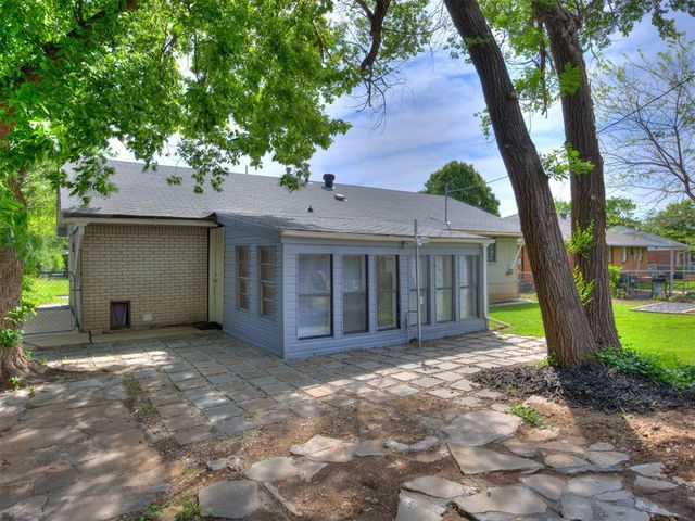 211 S Bristow Street, Moore, OK 73160