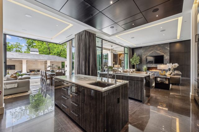 5214 Royal Lane, Dallas, TX 75229