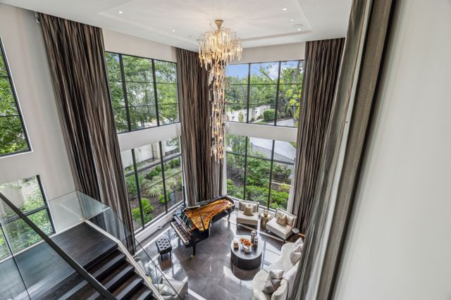 5214 Royal Lane, Dallas, TX 75229