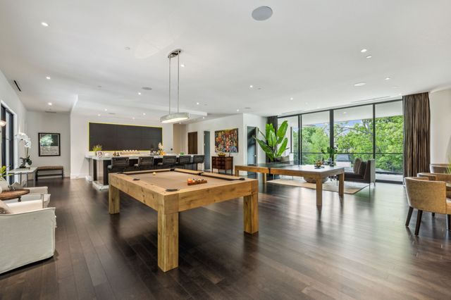 5214 Royal Lane, Dallas, TX 75229