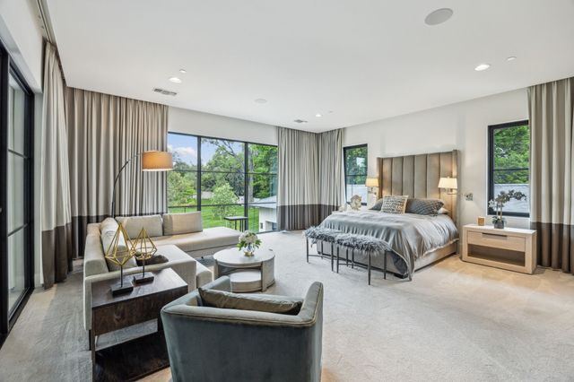 5214 Royal Lane, Dallas, TX 75229