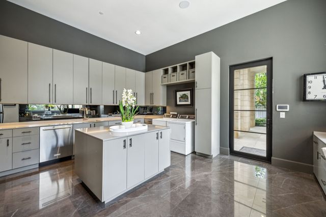 5214 Royal Lane, Dallas, TX 75229