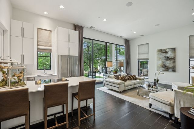 5214 Royal Lane, Dallas, TX 75229