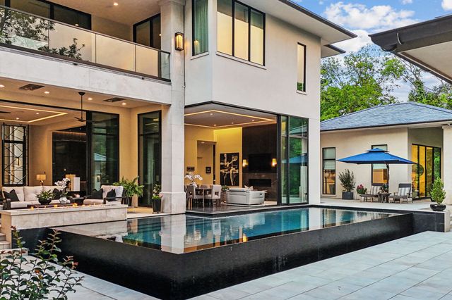 5214 Royal Lane, Dallas, TX 75229