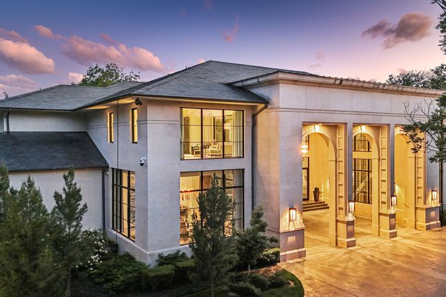 5214 Royal Lane, Dallas, TX 75229