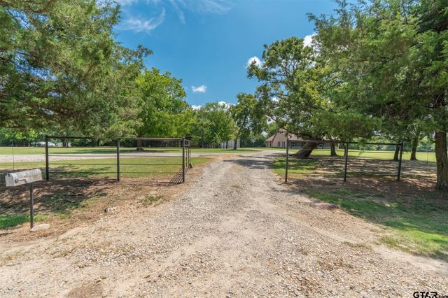 16 County Road 1193, Yantis, TX 75497