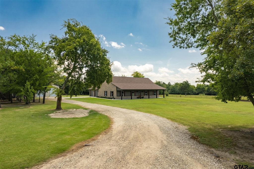 16 County Road 1193, Yantis, TX 75497