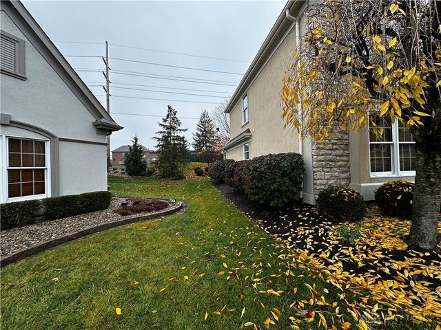 185 Barrington Village Drive, Xenia, OH 45385