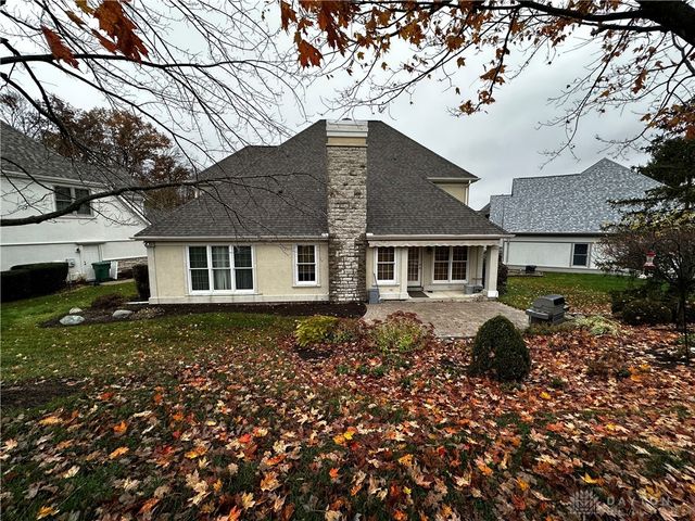 185 Barrington Village Drive, Xenia, OH 45385