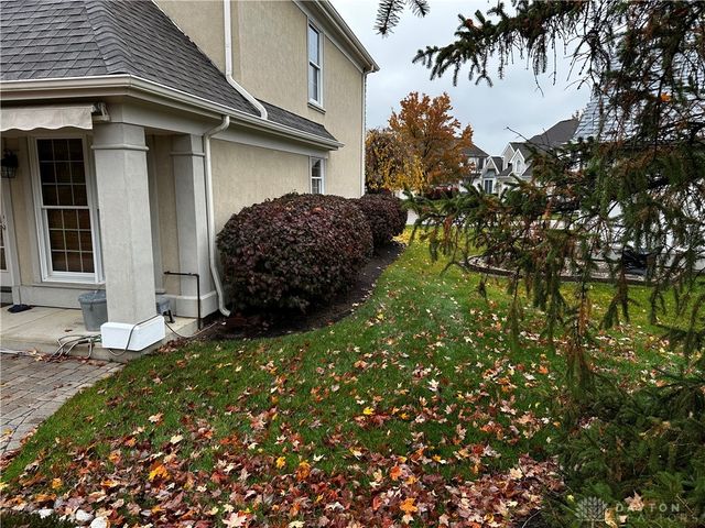 185 Barrington Village Drive, Xenia, OH 45385