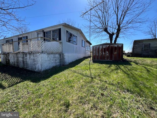 34 WINDY HILL LN, Berryville, VA 22611