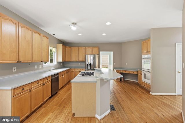38 LA QUINTA CT, Charles Town, WV 25414