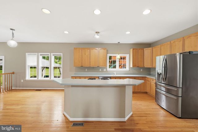 38 LA QUINTA CT, Charles Town, WV 25414