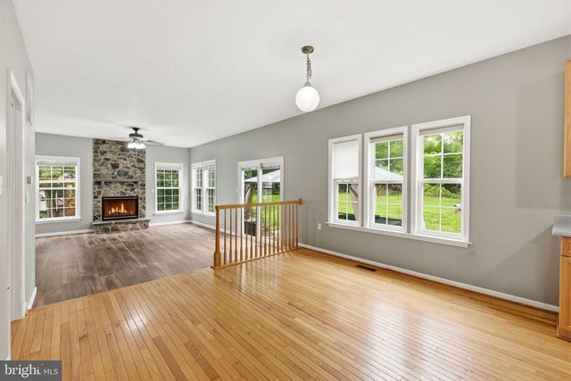 38 LA QUINTA CT, Charles Town, WV 25414