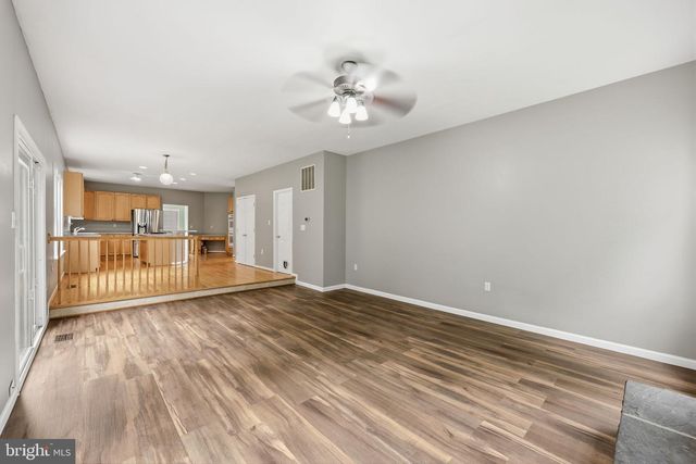38 LA QUINTA CT, Charles Town, WV 25414