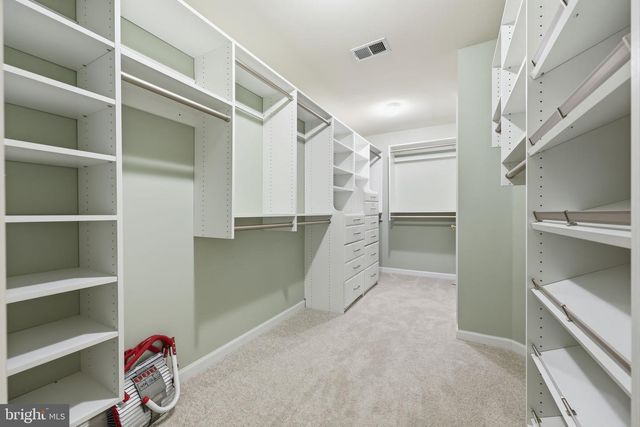 38 LA QUINTA CT, Charles Town, WV 25414