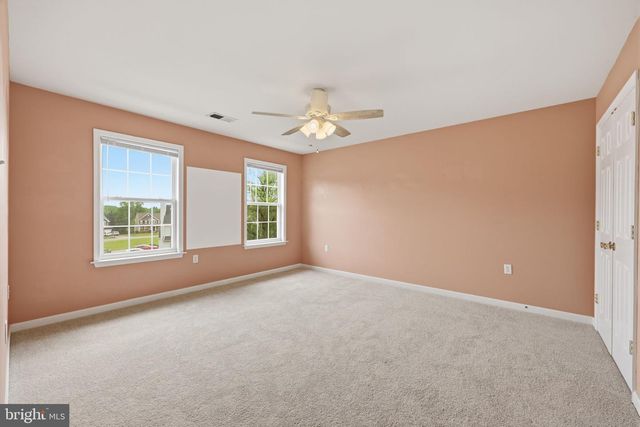 38 LA QUINTA CT, Charles Town, WV 25414