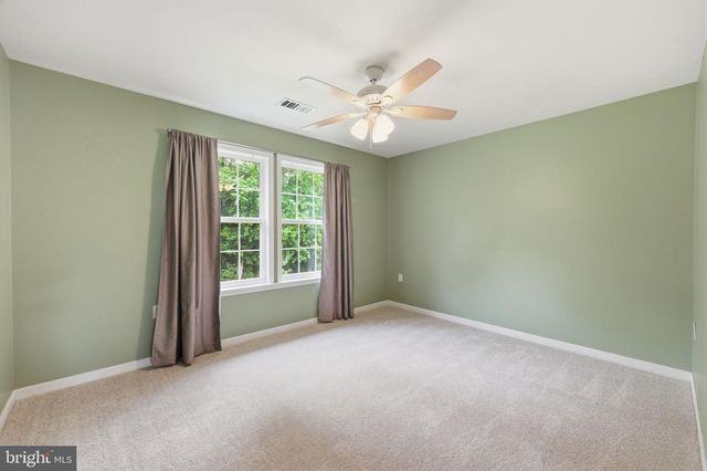 38 LA QUINTA CT, Charles Town, WV 25414