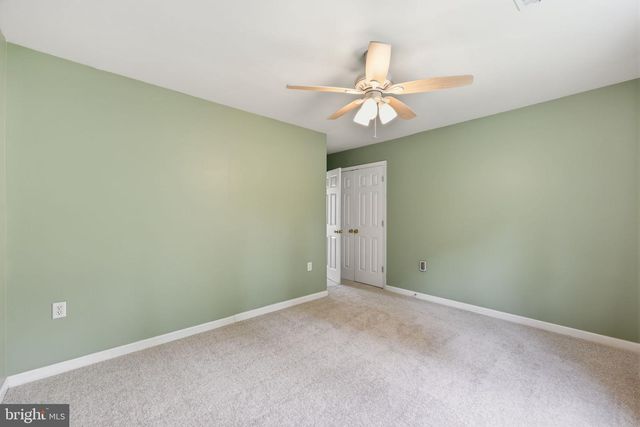 38 LA QUINTA CT, Charles Town, WV 25414
