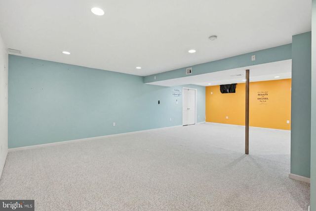 38 LA QUINTA CT, Charles Town, WV 25414