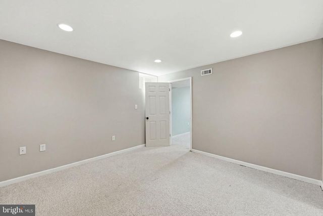 38 LA QUINTA CT, Charles Town, WV 25414