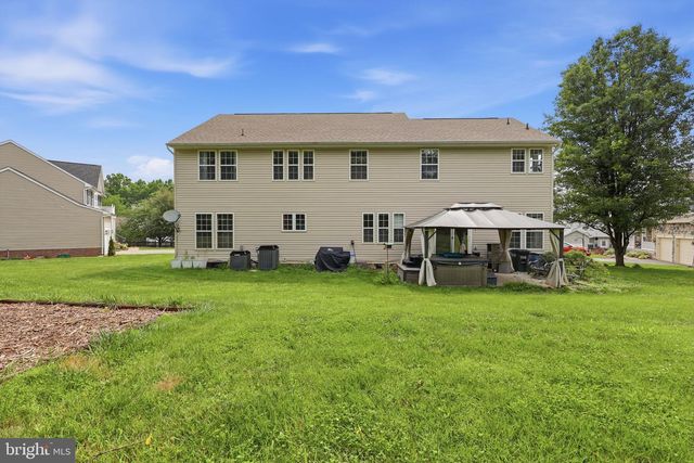 38 LA QUINTA CT, Charles Town, WV 25414