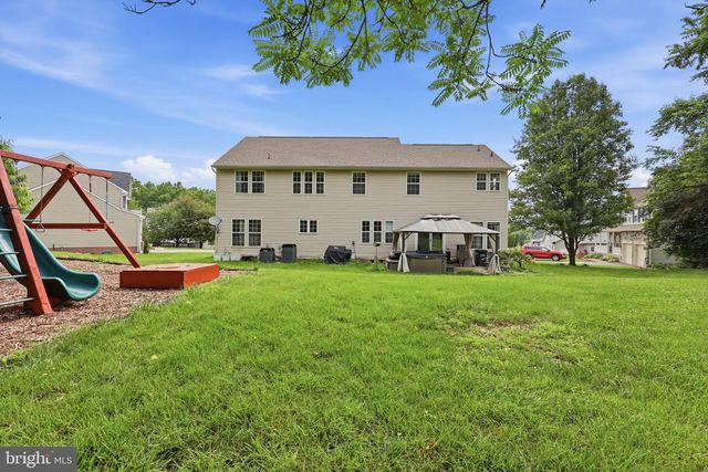 38 LA QUINTA CT, Charles Town, WV 25414