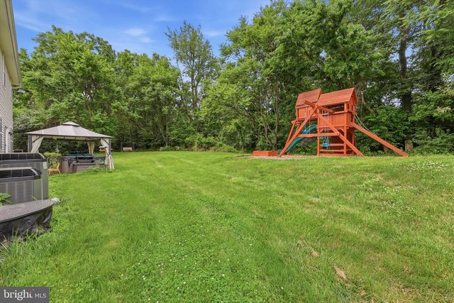 38 LA QUINTA CT, Charles Town, WV 25414